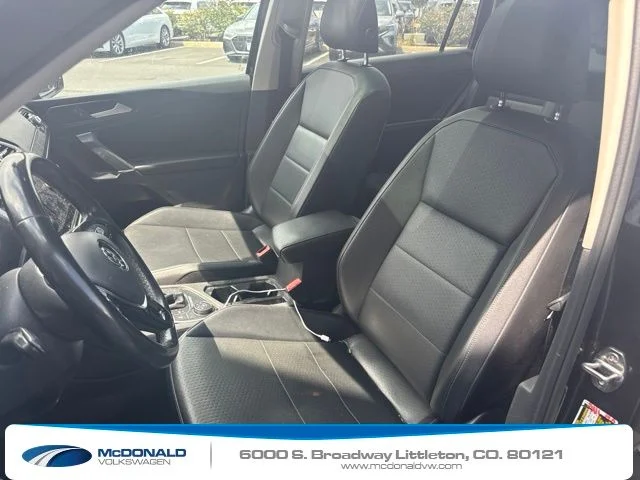 Used 2018 Black Volkswagen 2.0T SEL image 12