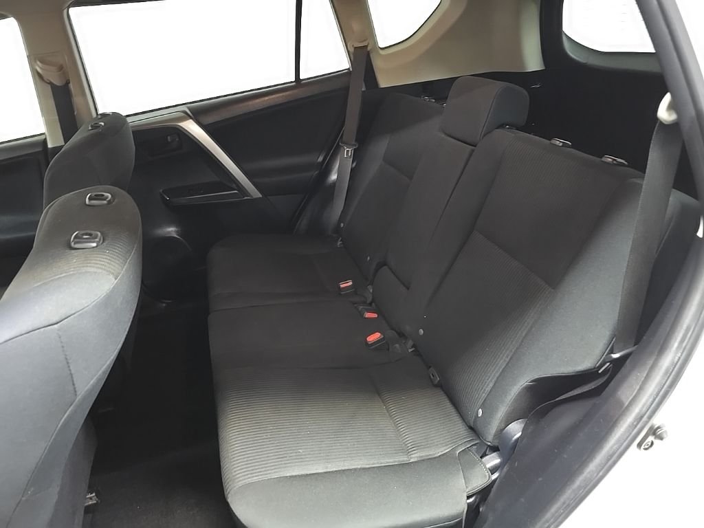 Used 2017 White Toyota LE image 31