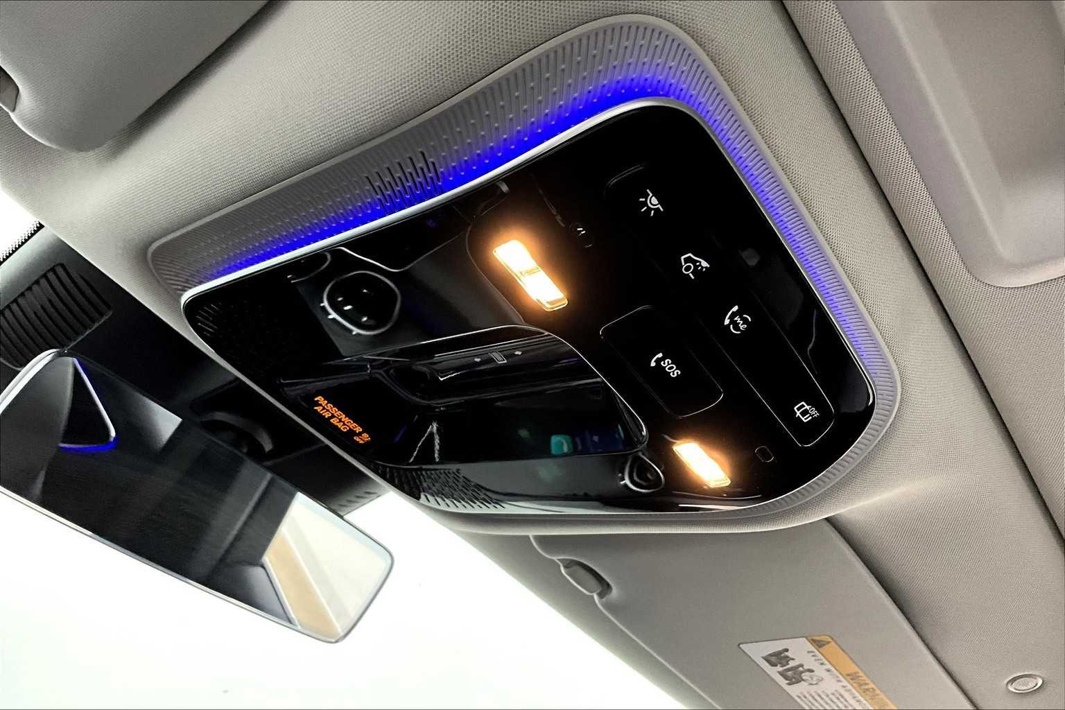 2025 Mercedes-Benz C-Class Sedan C 300 - Photo 20