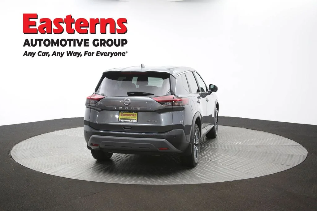 Used 2023 Gray Nissan SV image 39