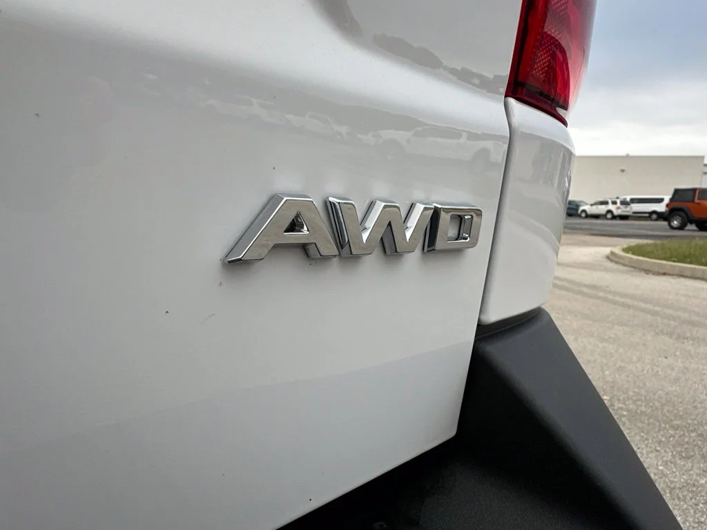Certified Used 2023 Oxford White Ford XL image 10