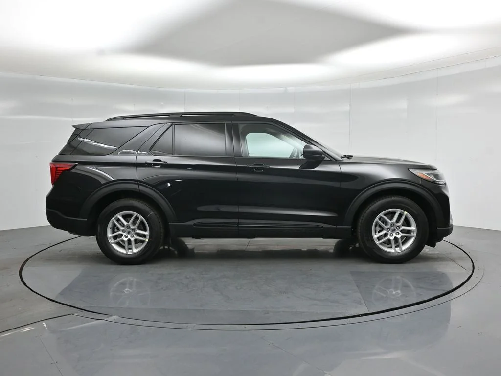 New 2026 Agate Black Metallic Ford Active image 26