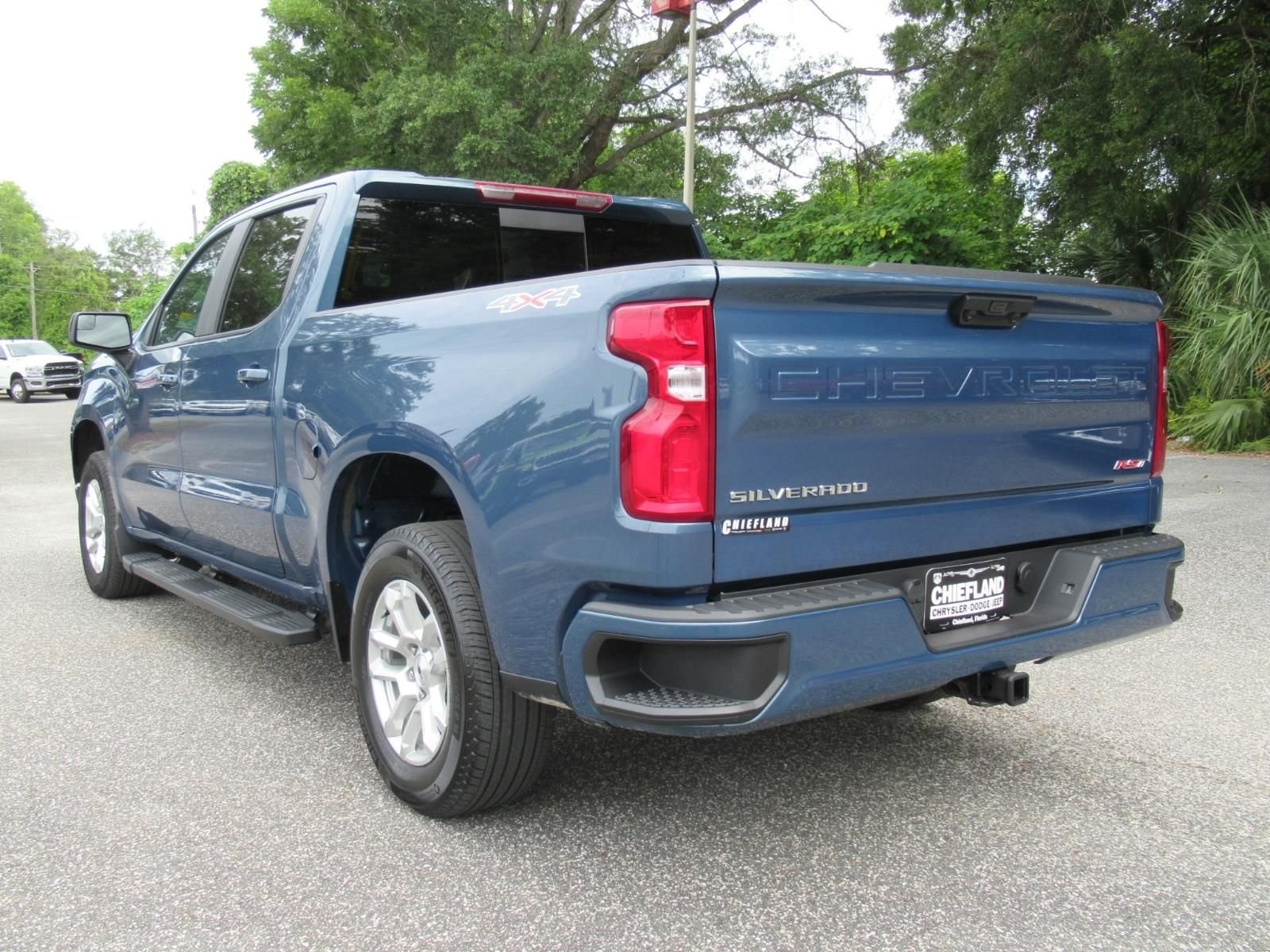 Used 2024 Blue Chevrolet RST image 5