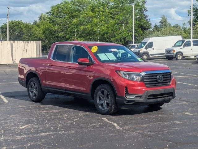 Used 2023 Radiant Red Metallic II Honda RTL image 4