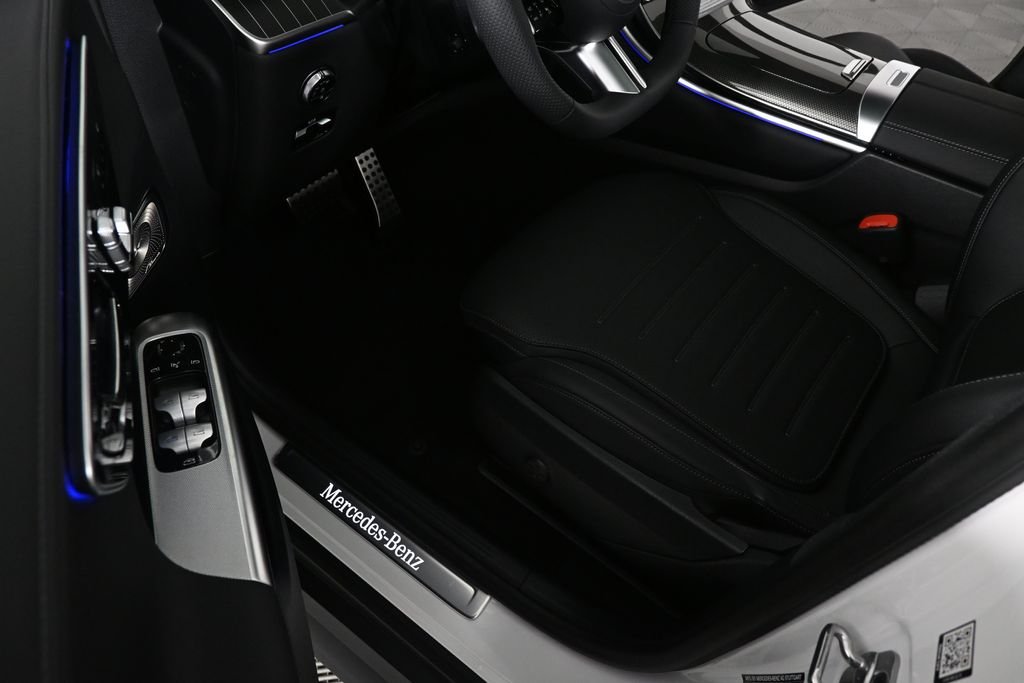 New 2026 Polar White Mercedes-Benz GLC 300 image 7