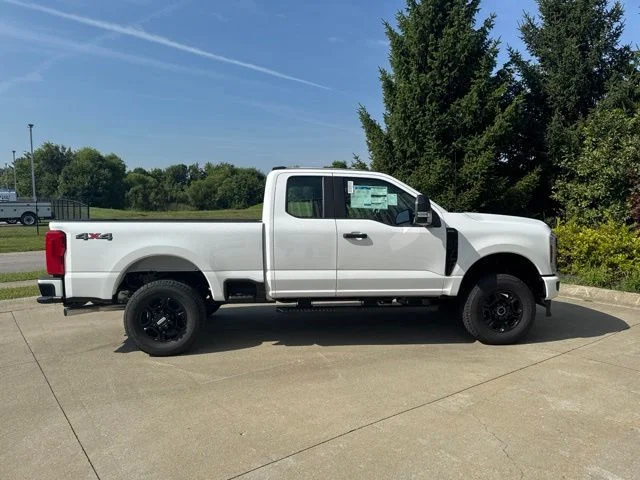 New 2026 Oxford White Ford F-250® XL image 3