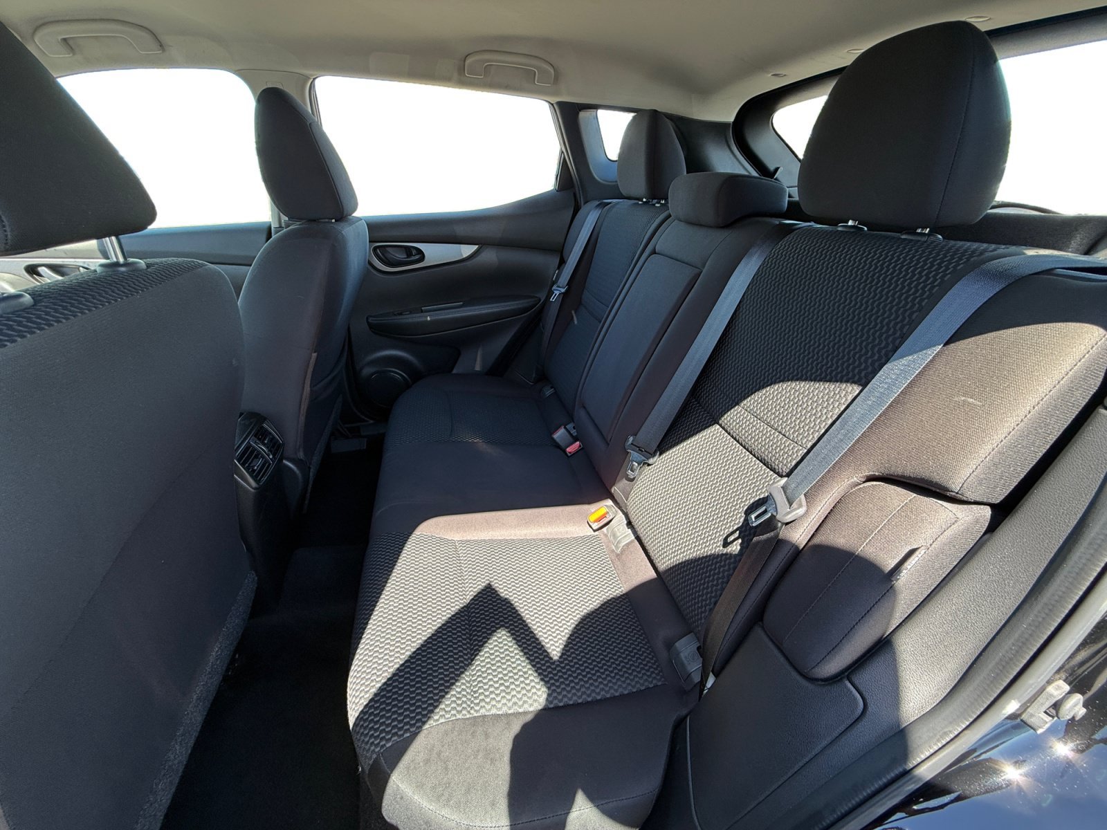 Used 2020 Magnetic Black Pearl Nissan S image 16