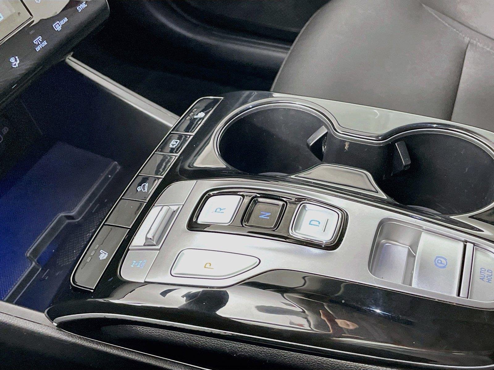 Used 2022 Amazon Gray Hyundai SEL Convenience image 19