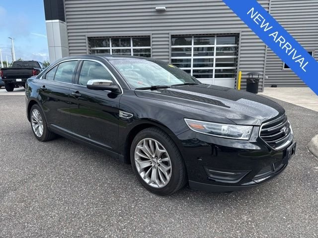 2017 Ford Taurus Limited FWD's photo
