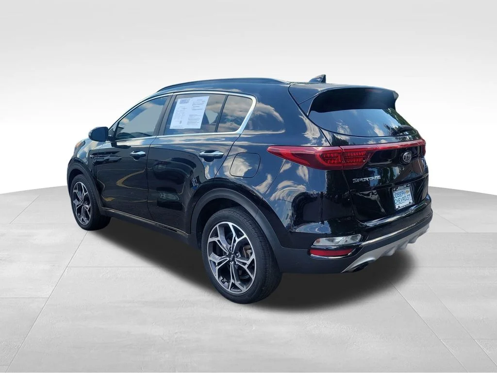 Used 2020 Red Kia SX image 4