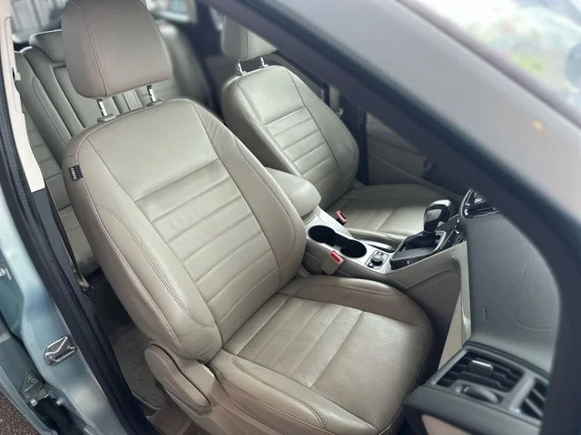 Used 2014 White Ford SEL image 27
