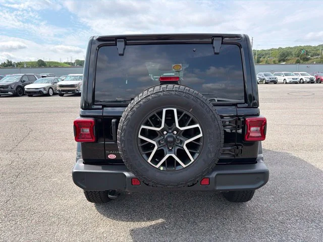 New 2027 Black Jeep Sahara image 6