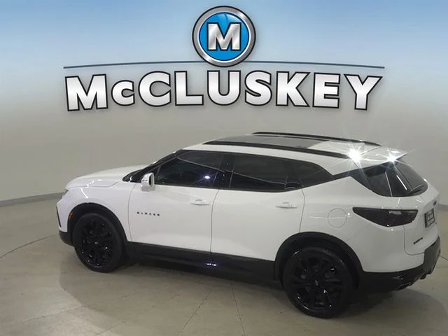 Used 2019 White Chevrolet RS image 28