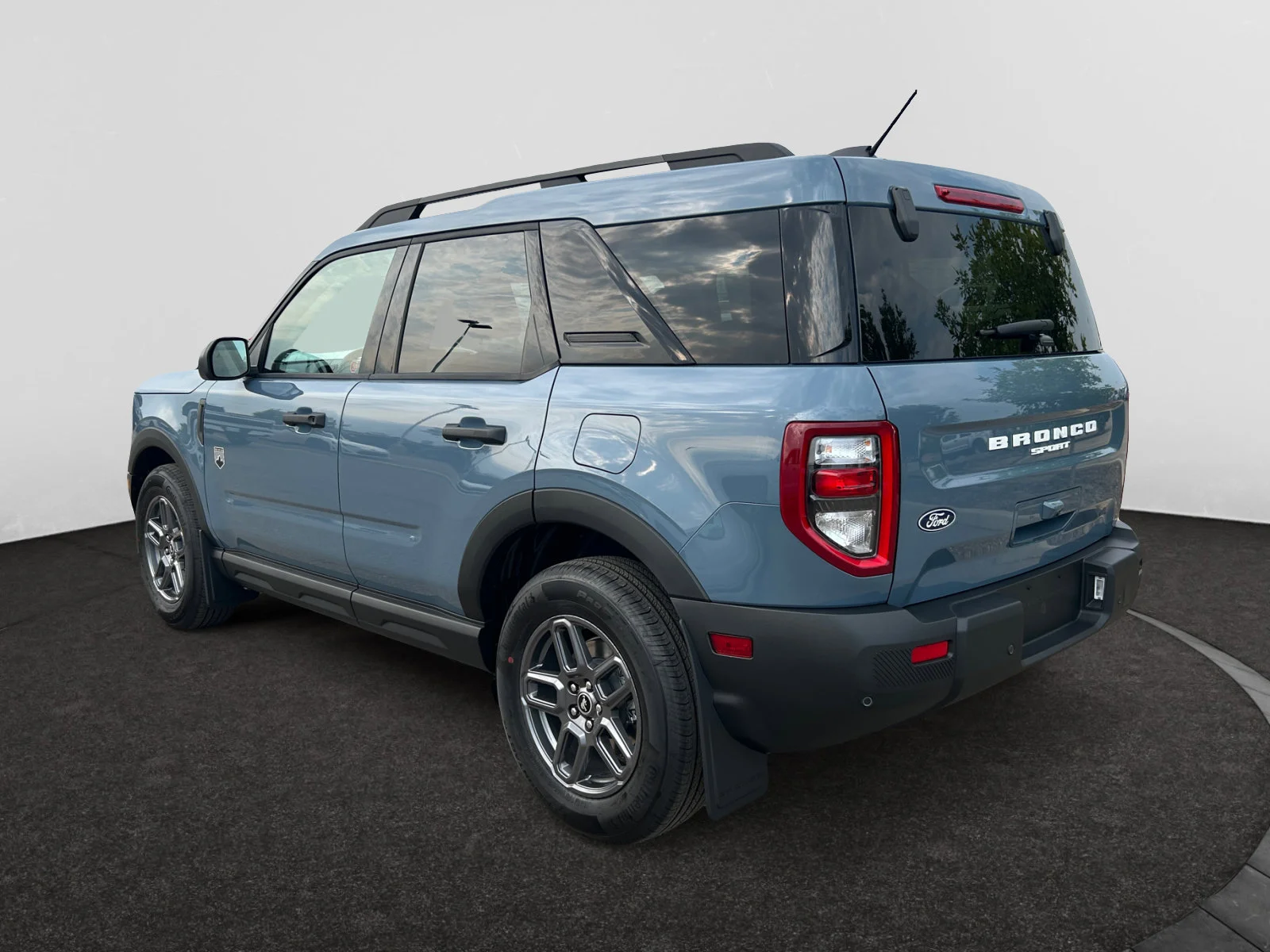 New 2026 Azure Grey Metallic Tri-Coat Ford Big Bend image 3