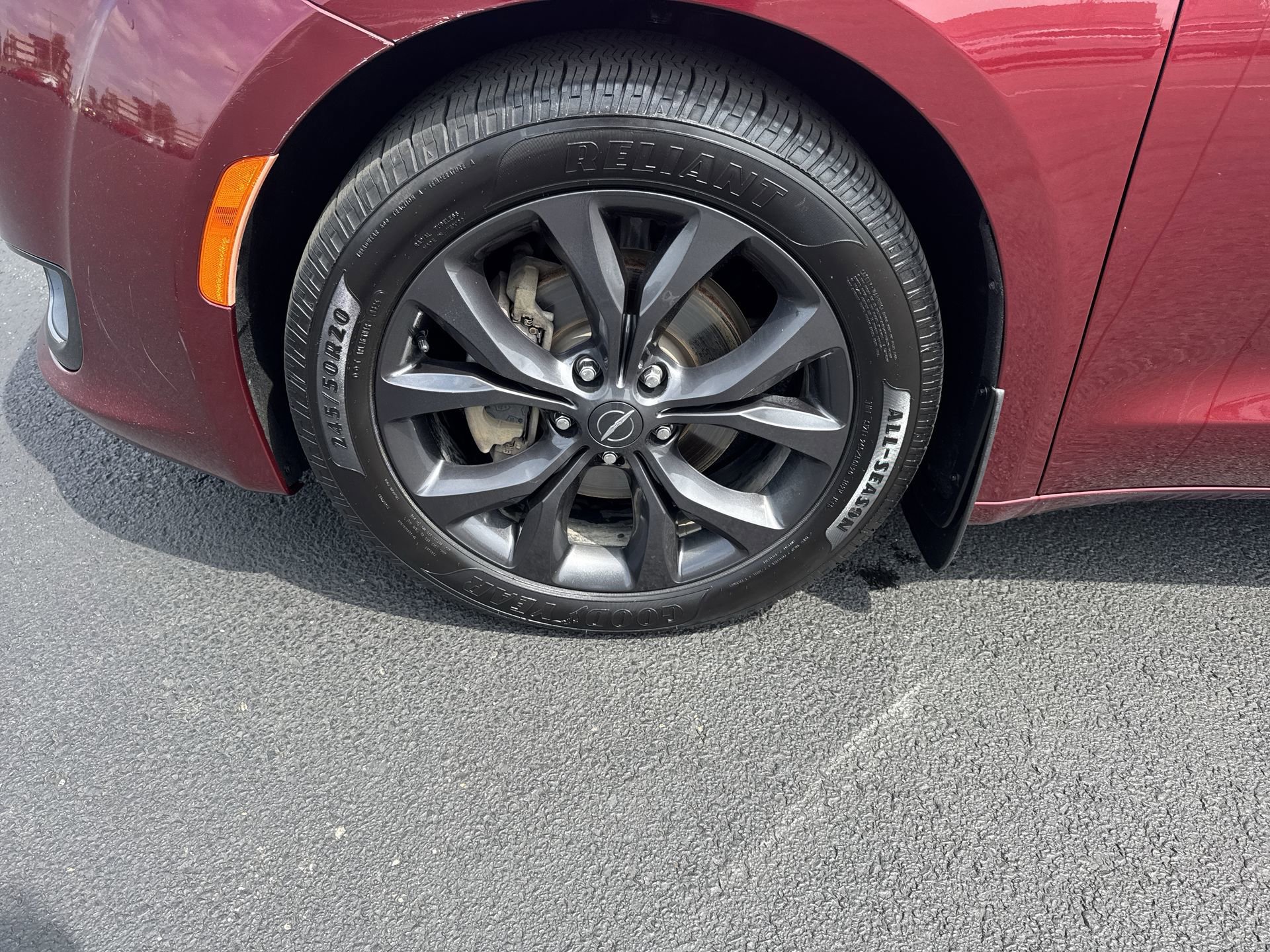 Used 2018 Chrysler Pacifica Touring Plus with VIN 2C4RC1FGXJR289243 for sale in Joplin, MO