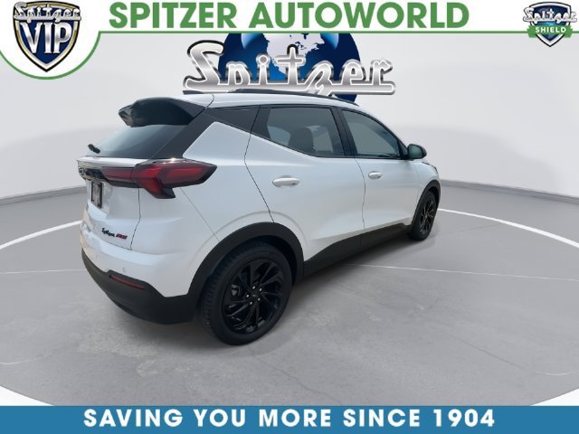 New 2027 Summit White Chevrolet RS image 13