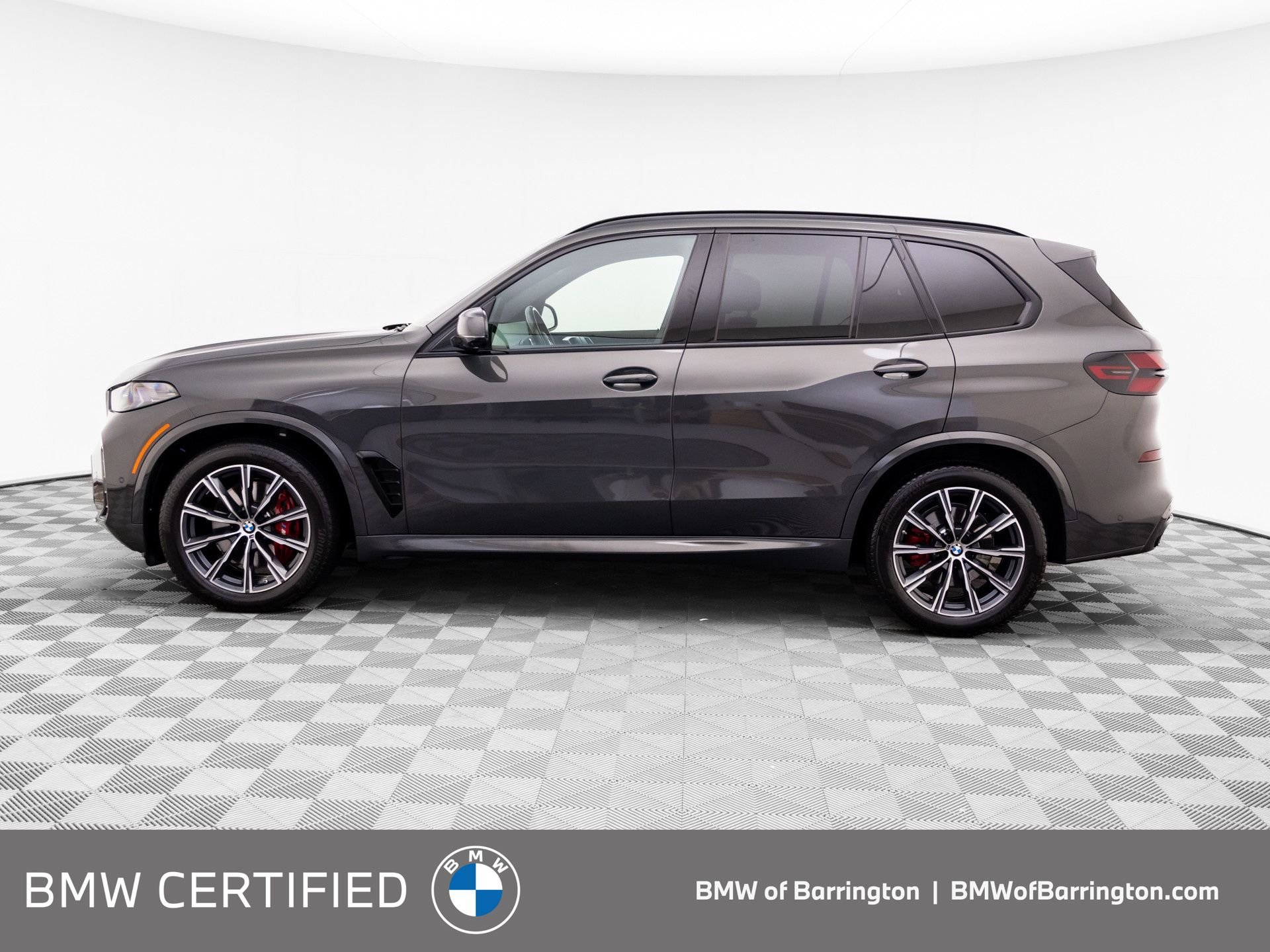 Certified Used 2024 Dravit Grey Metallic BMW xDrive40i image 2