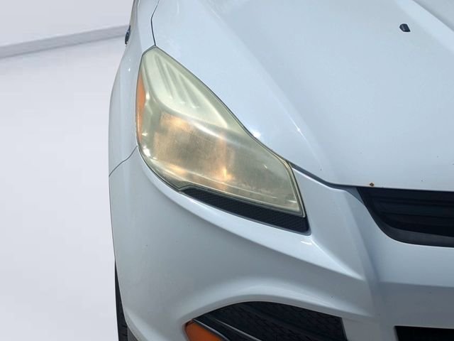 Used 2015 White Ford S image 9