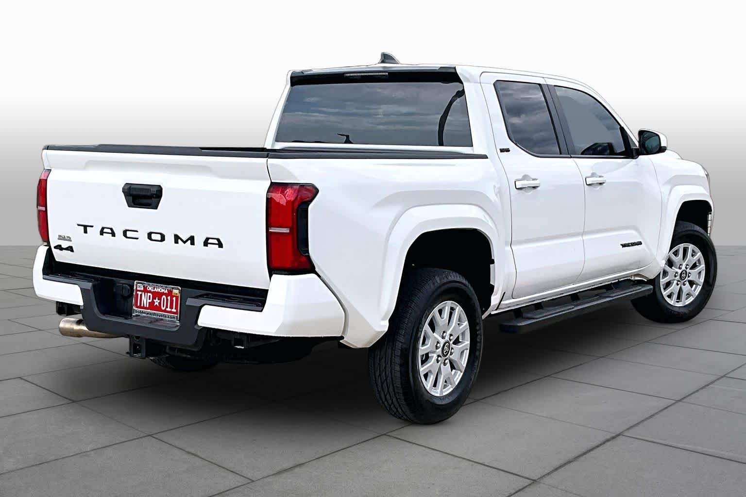 Certified Used 2025 Ice Cap Toyota SR5 image 13