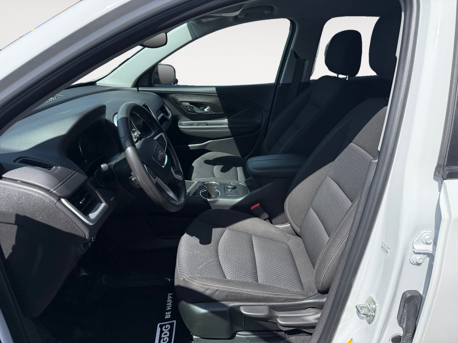 Used 2024 Summit White GMC SLE image 10