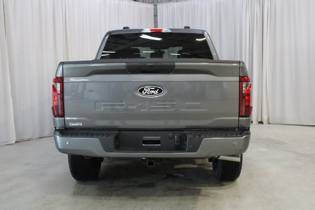 New 2026 Carbonized Gray Metallic Ford XLT image 23