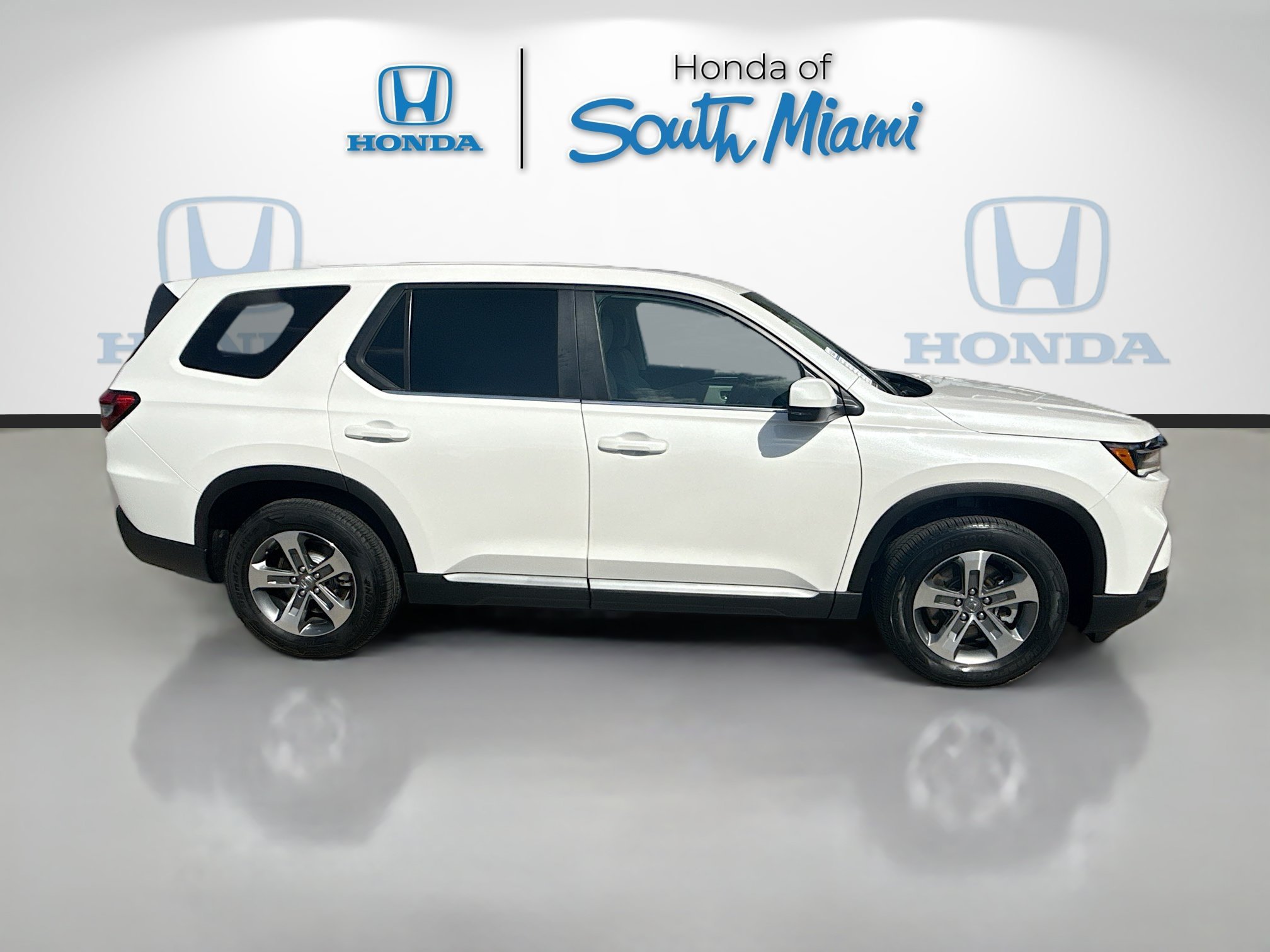 2025 Honda Pilot EX-L - Photo 8