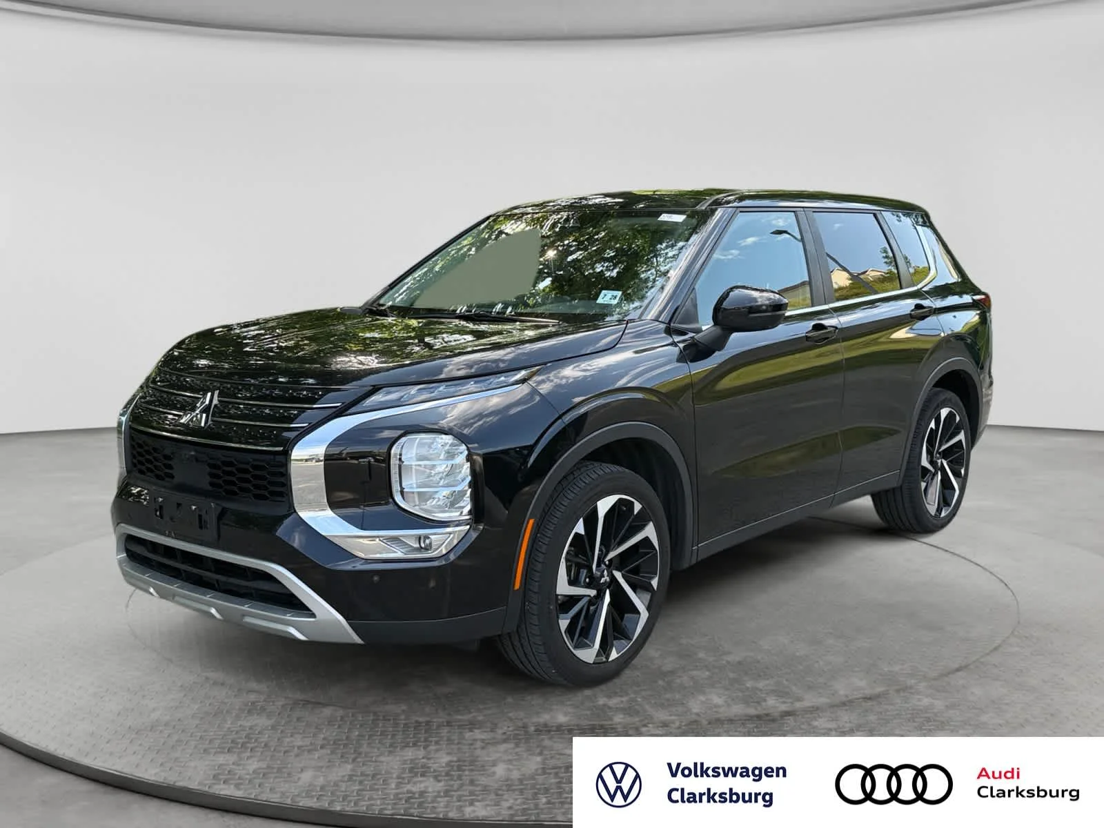 2023 Mitsubishi Outlander SE S-AWC's photo
