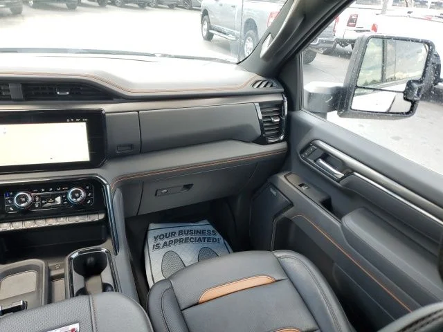 Used 2025 White GMC AT4 image 15