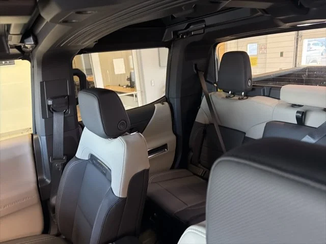 2026 GMC HUMMER EV 2X - Photo 19