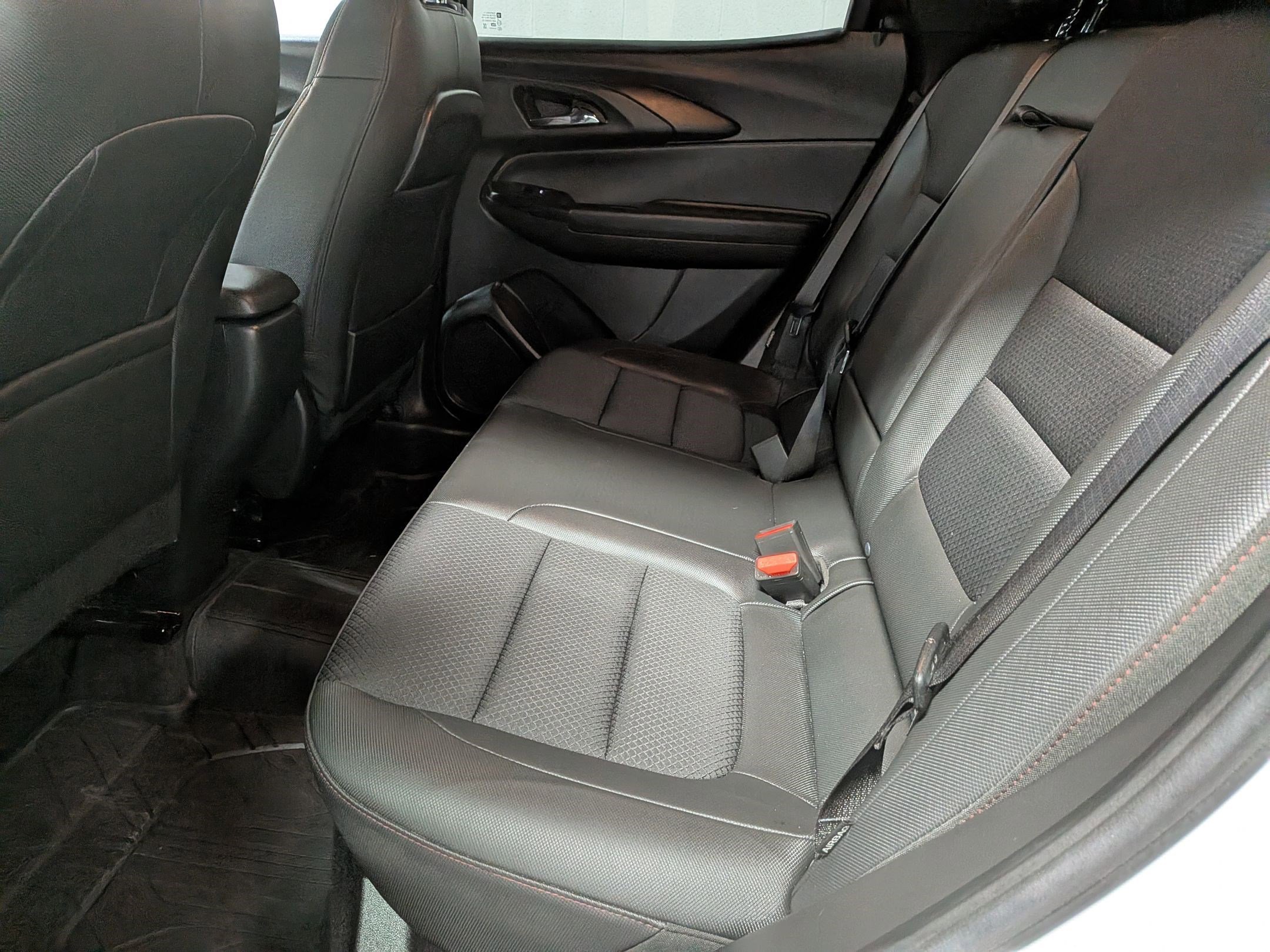 Used 2023 Summit White Chevrolet RS image 27