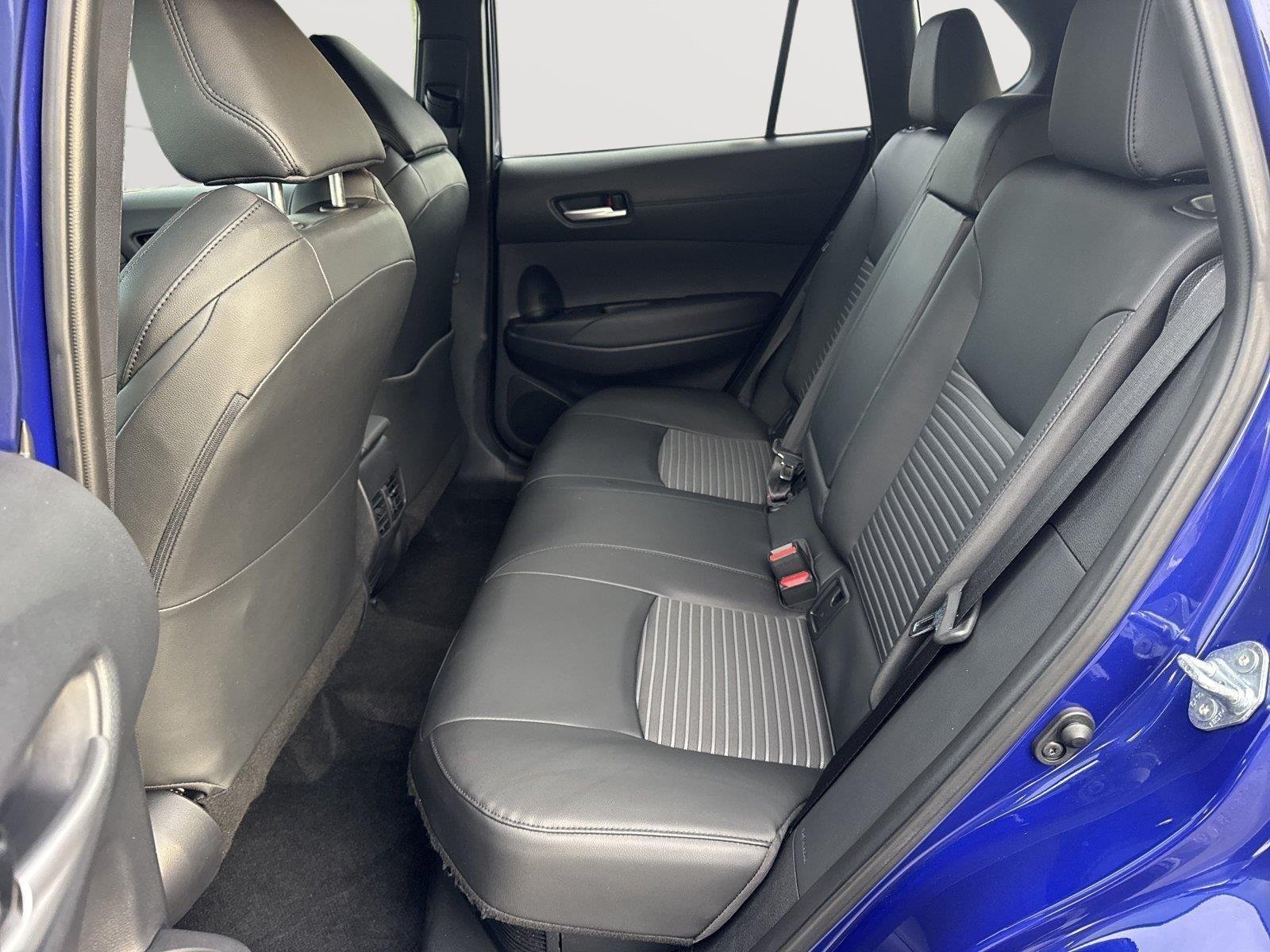 Used 2025 Blue Crush Metallic w/Jet Black Roof TOYOTA XSE image 20