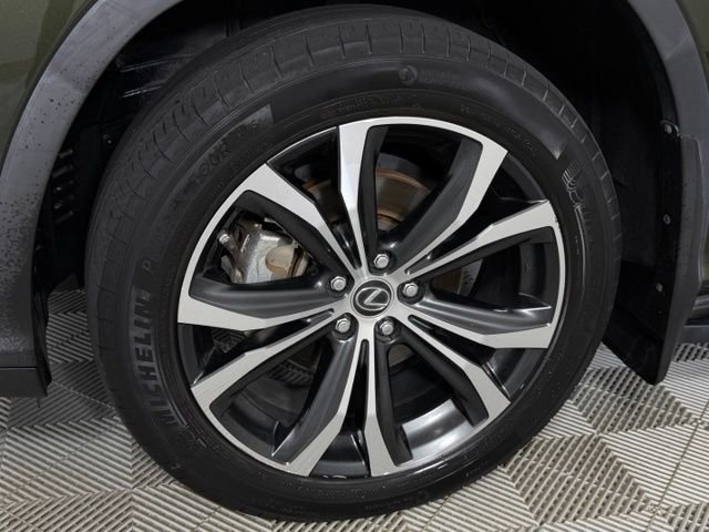 Used 2022 Nori Green Pearl Lexus 350L image 5