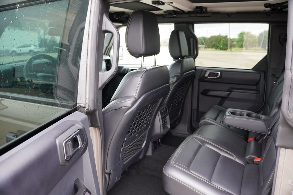 Used 2025 Gray Ford Badlands image 19