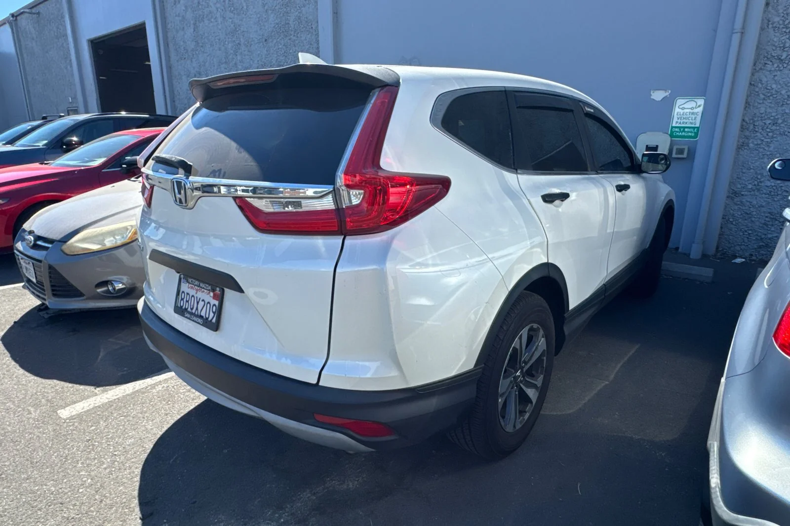 Used 2018  Honda LX image 5