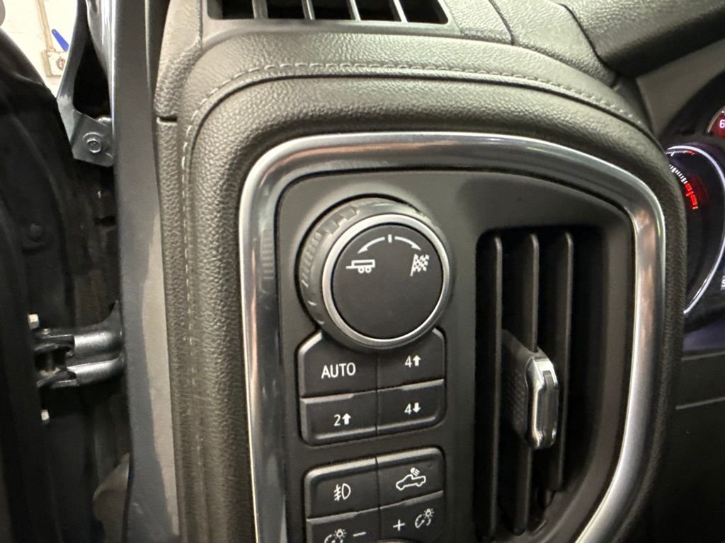 Used 2019 Gray Chevrolet LT image 25