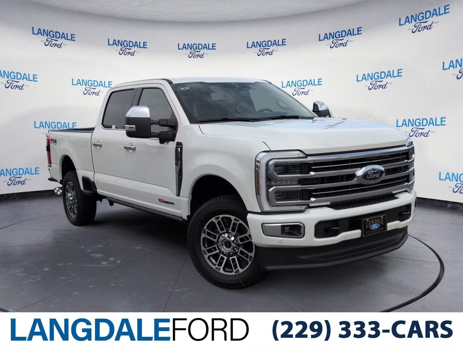 New 2026 Star White Metallic Tri-Coat Ford Platinum image 1