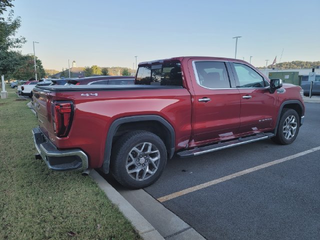 Used 2025 Red GMC SLT image 9