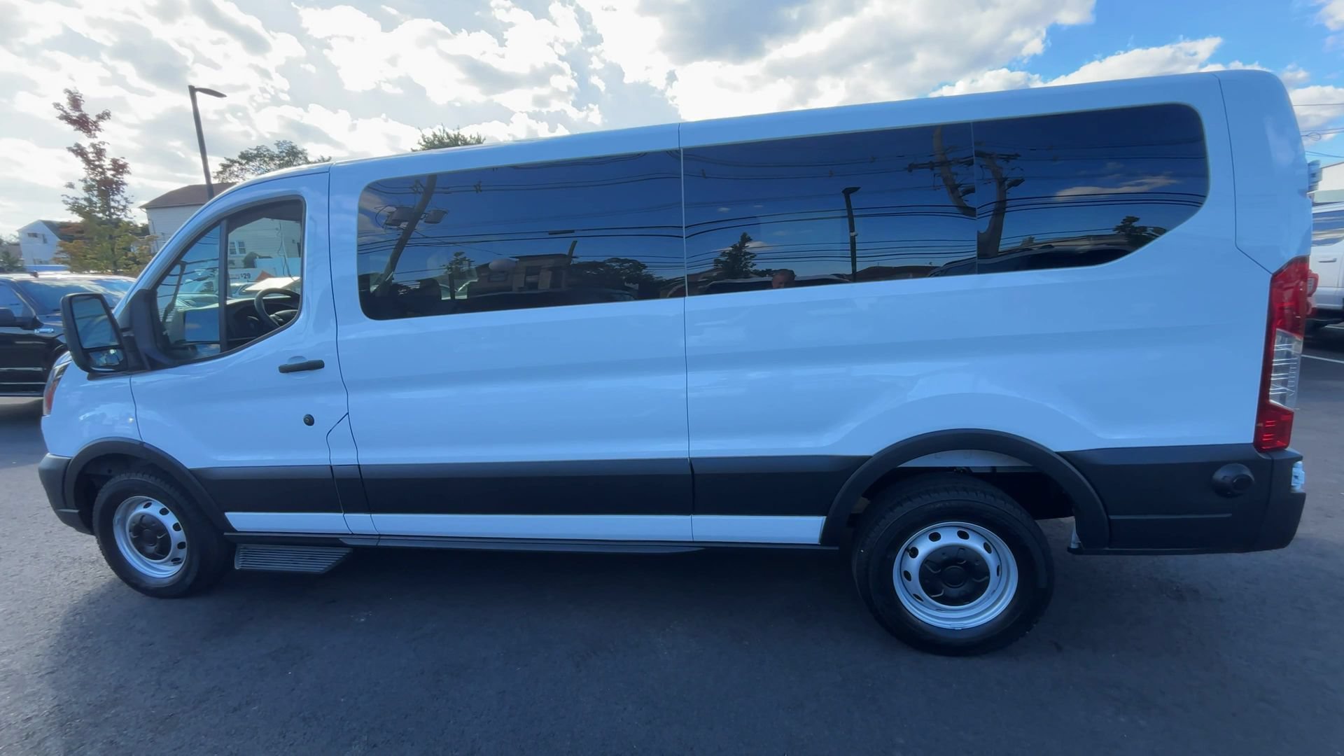 New 2026 Oxford White Ford XL image 6