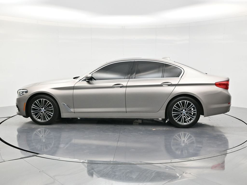 Used 2017 Cashmere Silver Metallic BMW 530i xDrive image 8