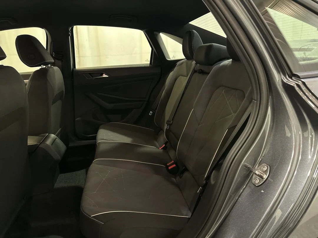 2026 Volkswagen Jetta Sport - Photo 18