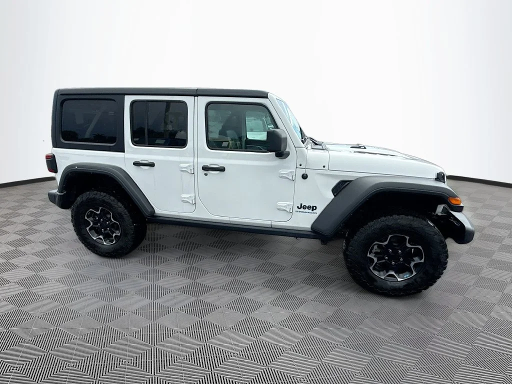 Used 2023 White Jeep Rubicon 4xe image 5
