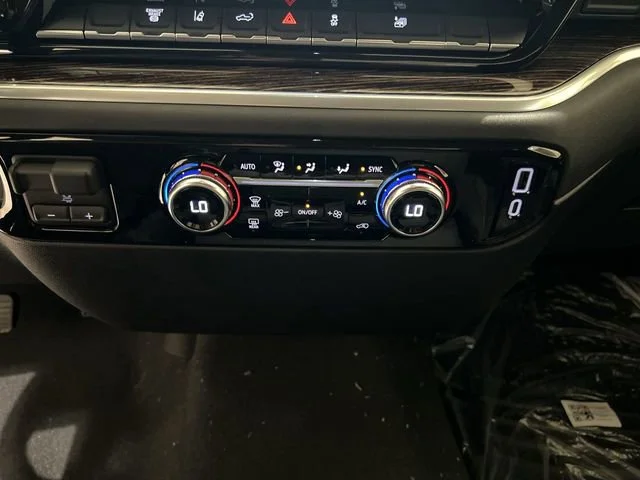 2026 GMC Sierra 3500HD SLE - Photo 17