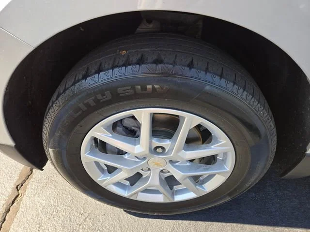 Used 2022 Silver Ice Metallic Chevrolet LT image 24