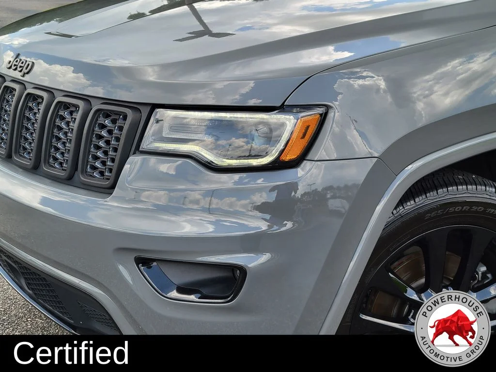 Used 2021 Gray Jeep Laredo X image 10