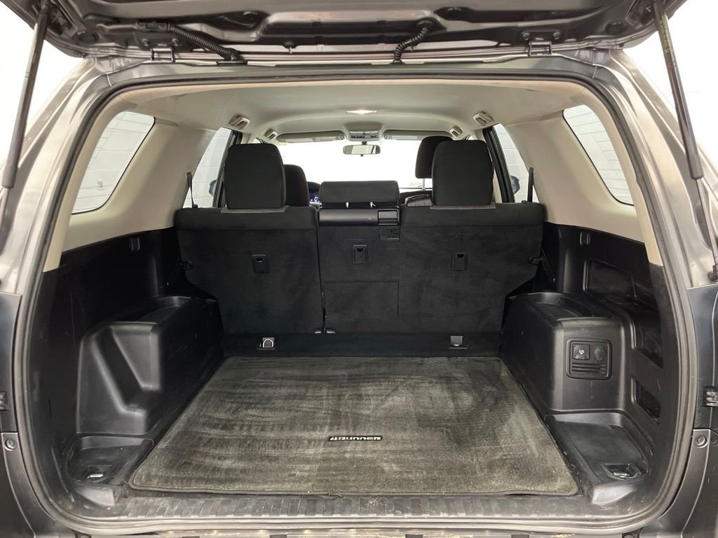 Used 2018 Gray Toyota SR5 image 24