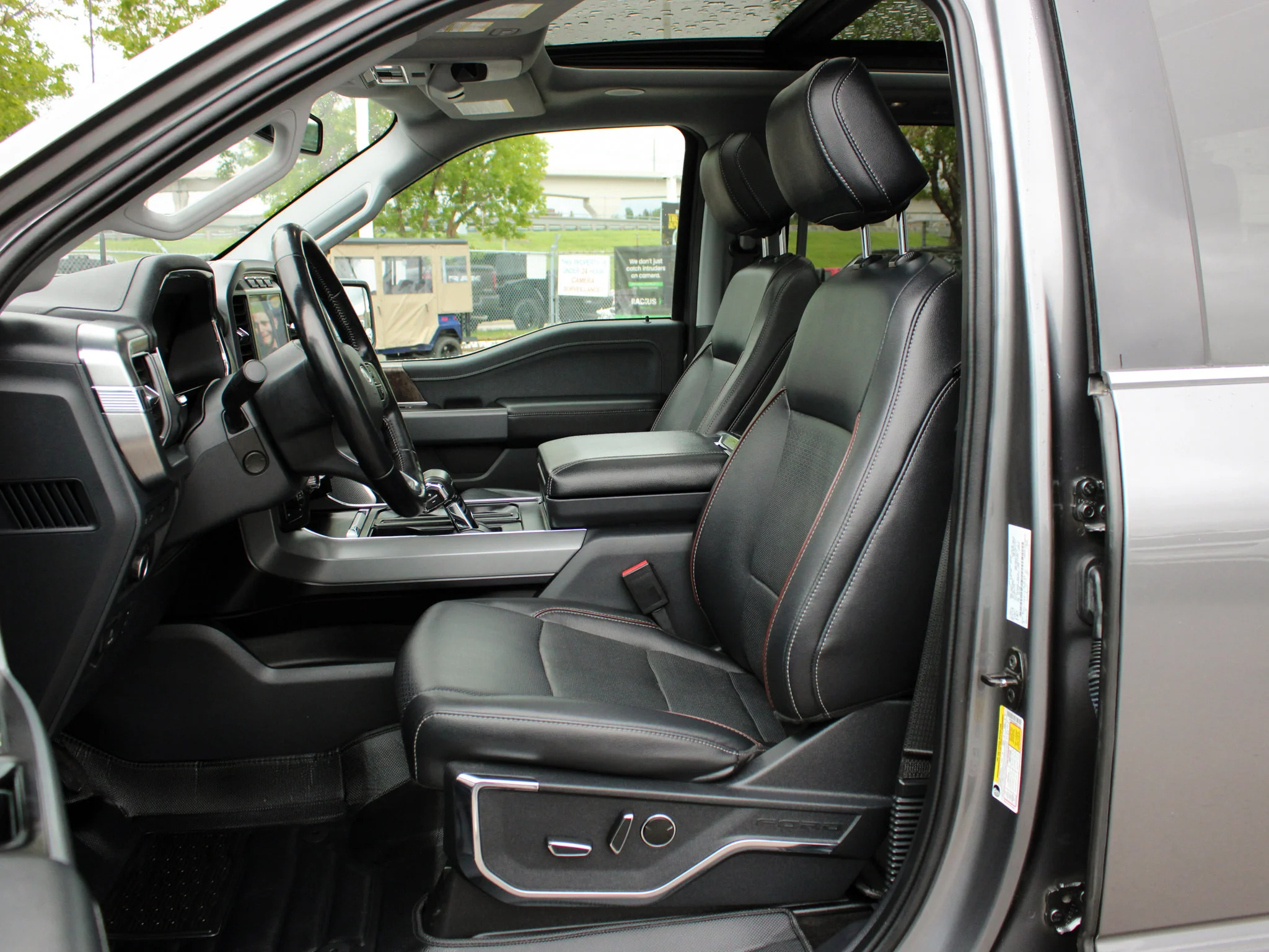 Used 2022 Grey Ford LARIAT * Hybrid V6 | 3M PPF | Remote Start | Adaptive Cruise | Tonneau Cover | Apple CarPlay image 3