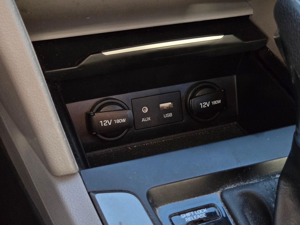 Used 2018 Electric Blue Hyundai SEL image 29