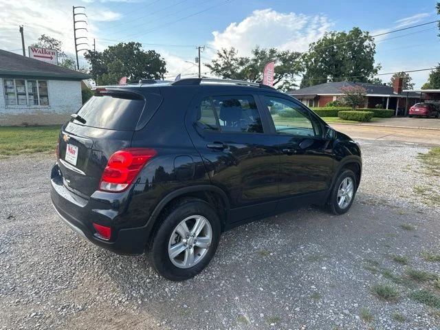 Used 2022 Blue Chevrolet LT image 14