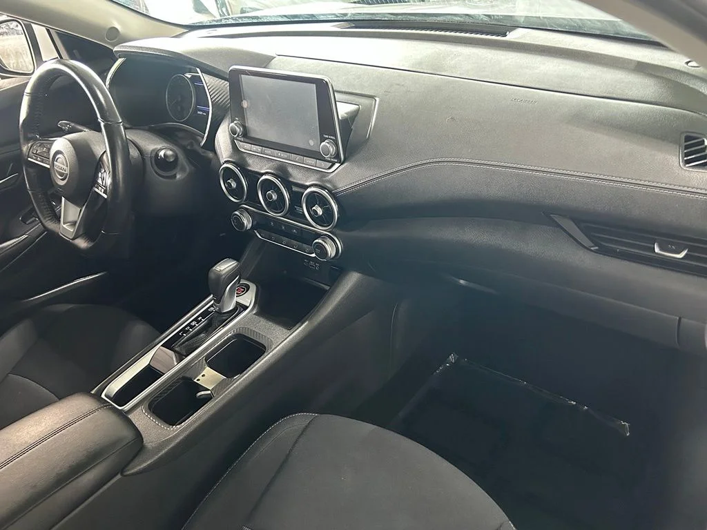 Used 2022 Aspen White TriCoat Pearl Nissan SV image 34