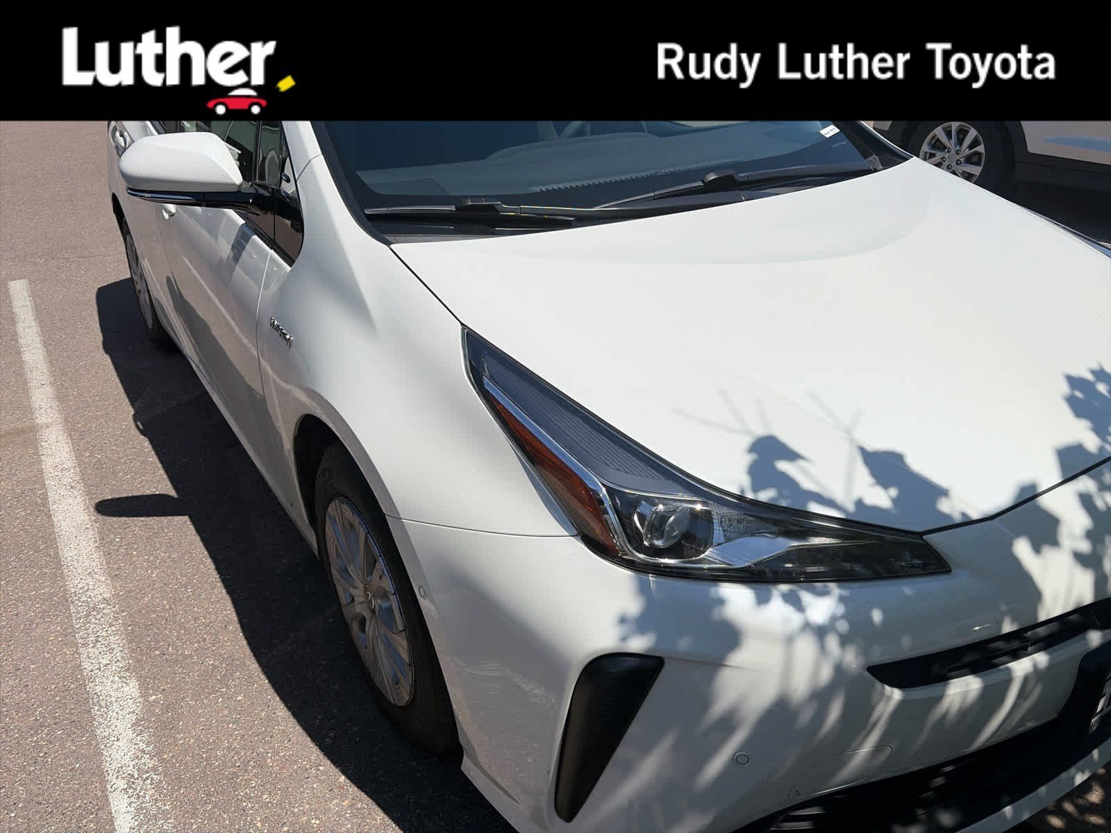 2020 Toyota Prius LE FWD's photo